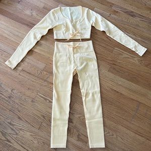 Seamless workout set